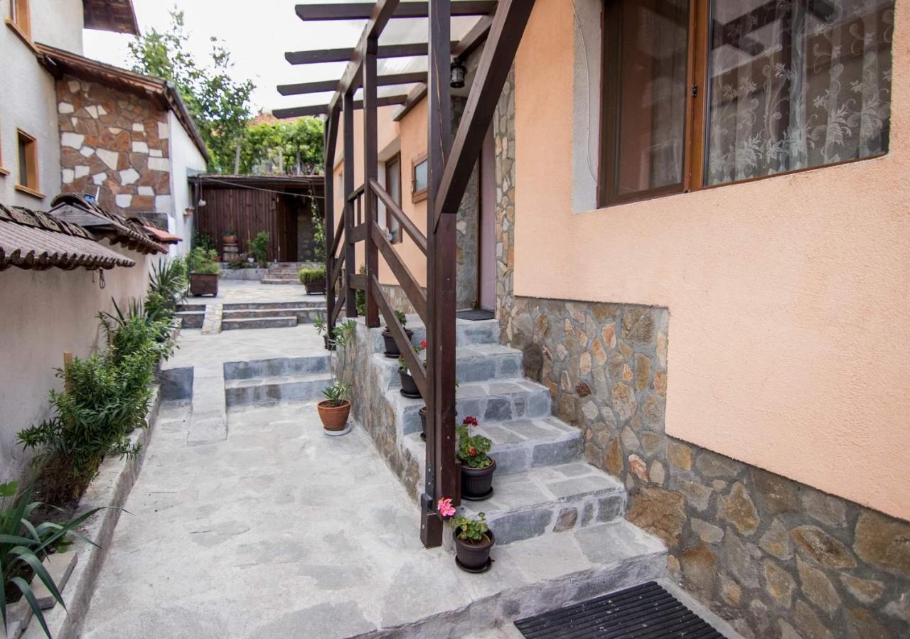 Фън Шуй Къща За Гости 88 Dobrinishte Ngoại thất bức ảnh